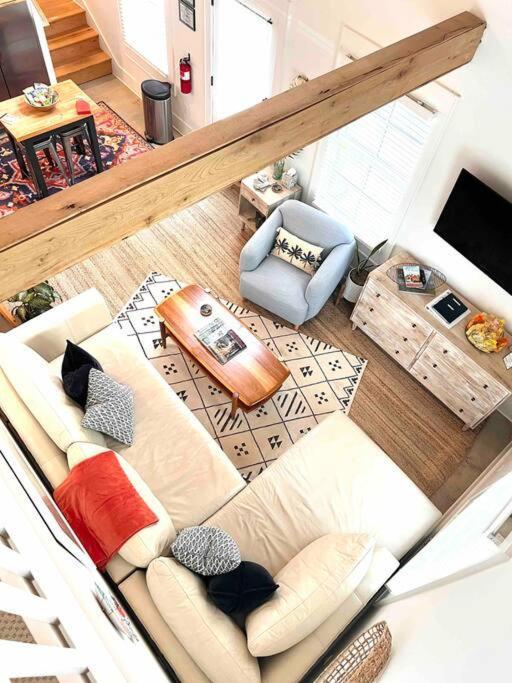 Liz Lane Cottage- Entire Guesthouse تشارلستون المظهر الخارجي الصورة